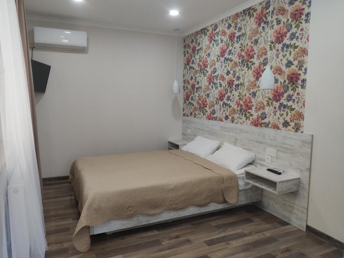 Akaki'S Guesthouse Borjomi ภายนอก รูปภาพ
