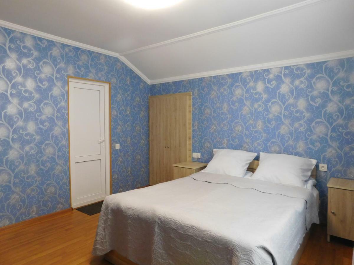 Akaki'S Guesthouse Borjomi ภายนอก รูปภาพ